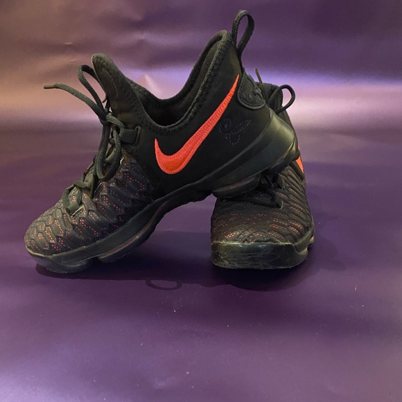 KD shoes - Picture 1 of 5